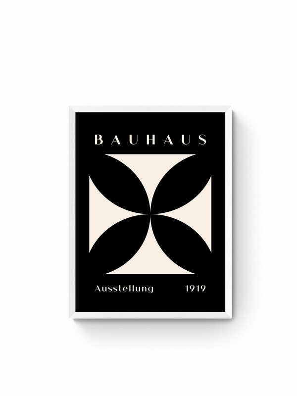 Bauhaus Leaf Pattern Black